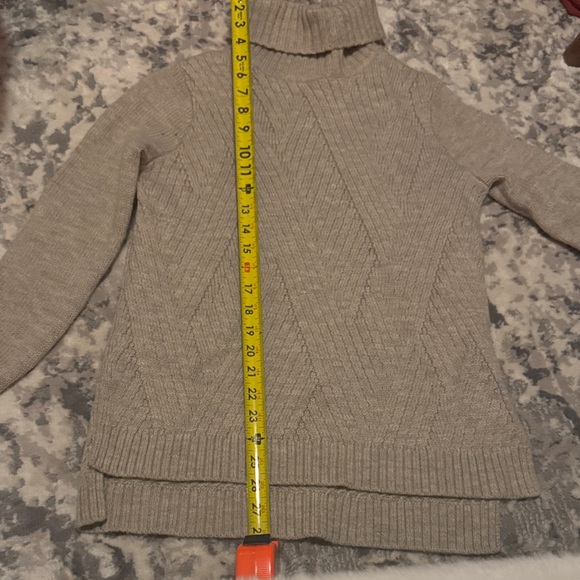 Vince xs turtle Neck Cable Knit Sweater - Cream - Picture 6 of 10